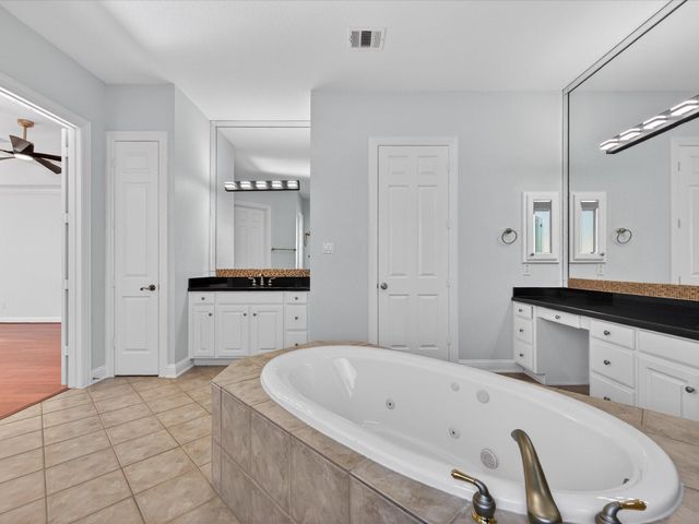 11 Gleannloch Estates Drive, Spring, TX 77379