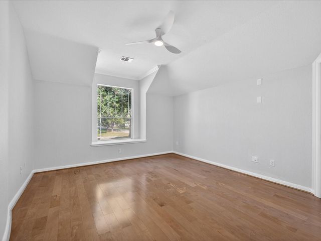 11 Gleannloch Estates Drive, Spring, TX 77379