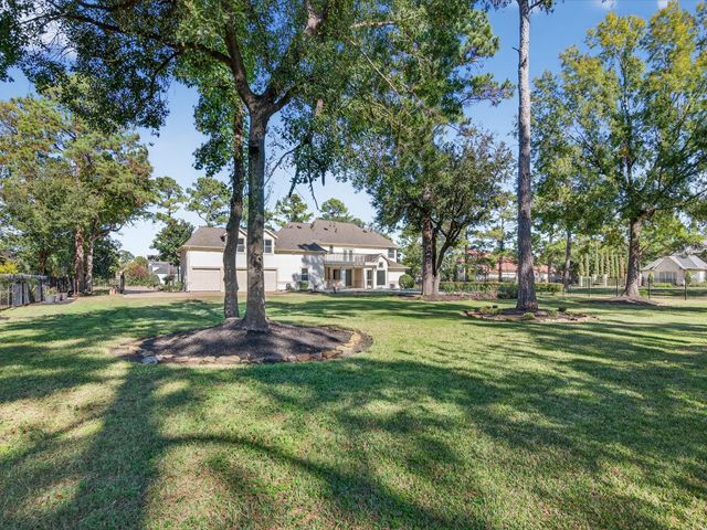 11 Gleannloch Estates Drive, Spring, TX 77379