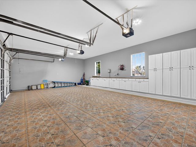 11 Gleannloch Estates Drive, Spring, TX 77379