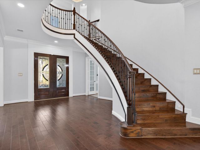 11 Gleannloch Estates Drive, Spring, TX 77379