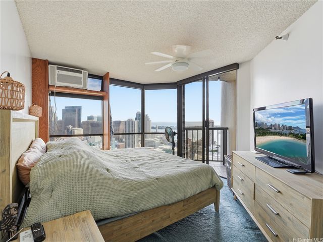 60 N Beretania Street 3010, Honolulu, HI 96817