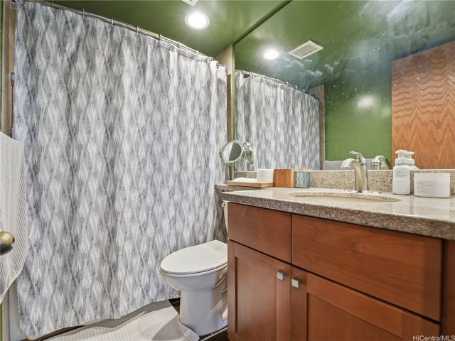 60 N Beretania Street 3010, Honolulu, HI 96817