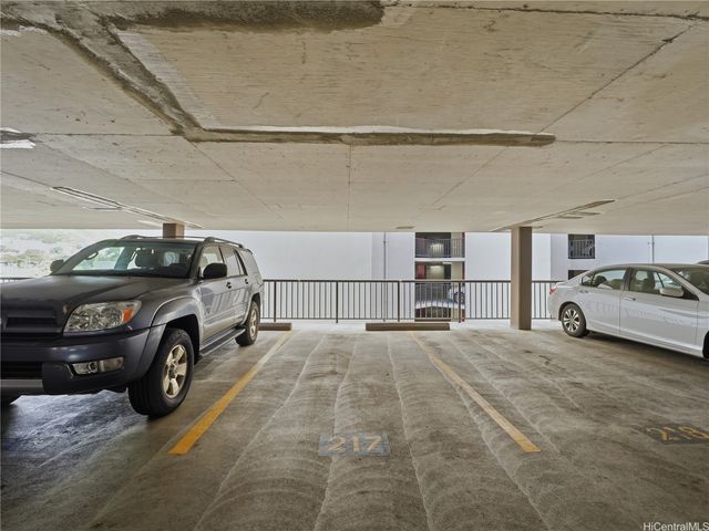 60 N Beretania Street 3010, Honolulu, HI 96817