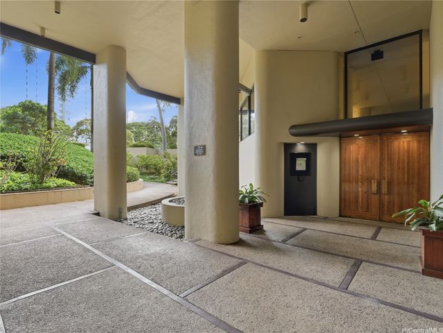 60 N Beretania Street 3010, Honolulu, HI 96817