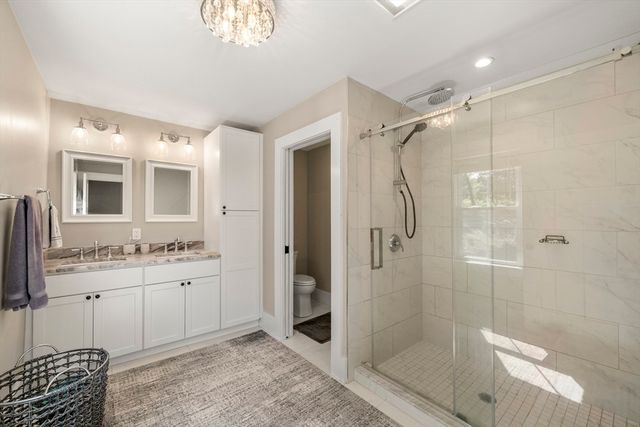 54 Canterbury St A, Hingham, MA 02043