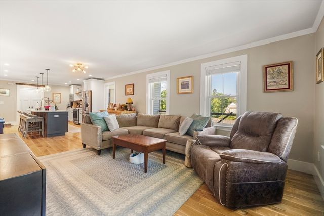 54 Canterbury St A, Hingham, MA 02043