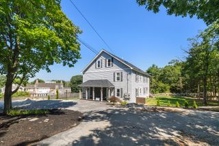 54 Canterbury St A, Hingham, MA 02043
