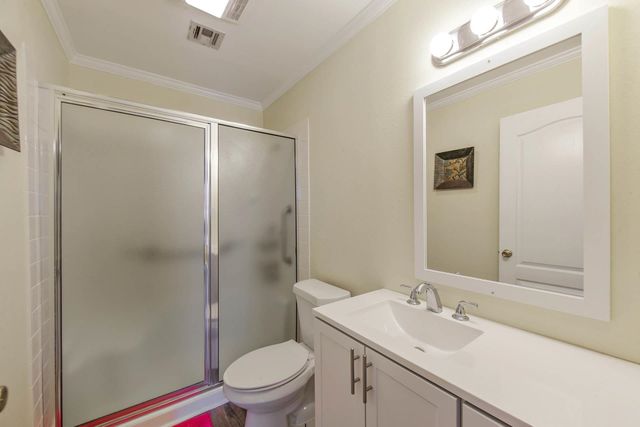 117 Saxony Dr, Houma, LA 70364