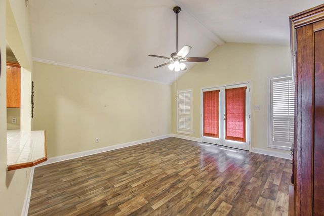 117 Saxony Dr, Houma, LA 70364