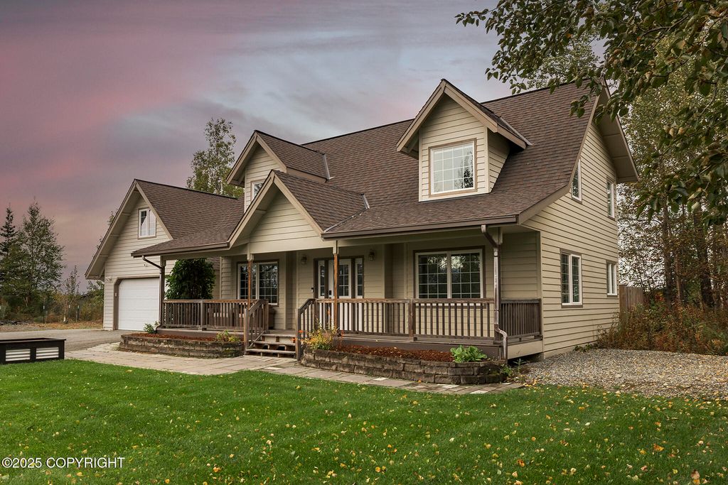 7551 E Better Duck Circle, Wasilla, AK 99654