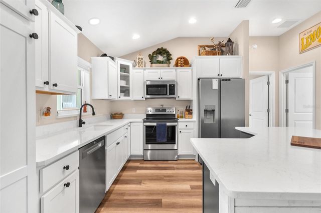 2495 COUNTY ROAD 245D, Oxford, FL 34484