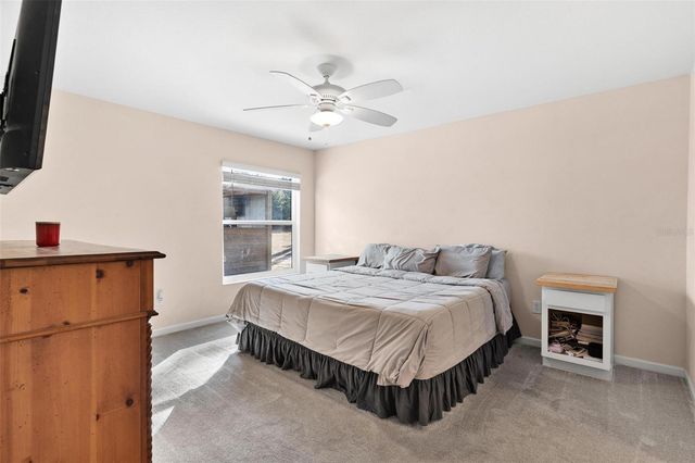 2495 COUNTY ROAD 245D, Oxford, FL 34484