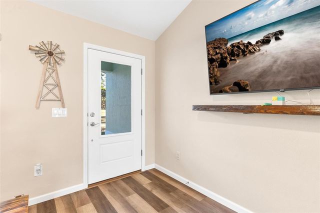 2495 COUNTY ROAD 245D, Oxford, FL 34484