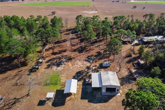 2495 COUNTY ROAD 245D, Oxford, FL 34484