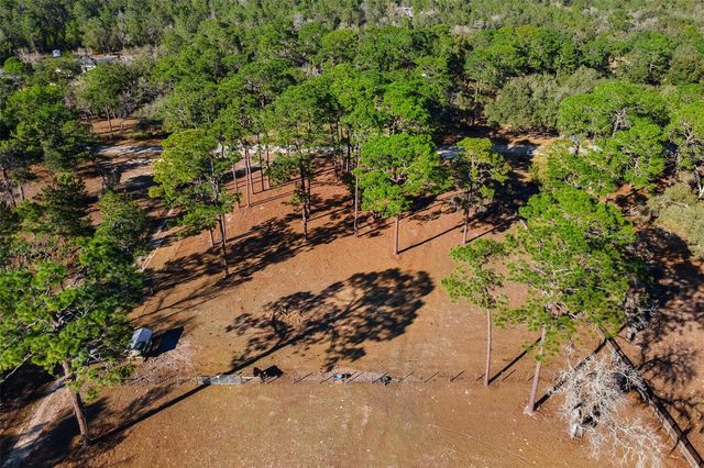 2495 COUNTY ROAD 245D, Oxford, FL 34484