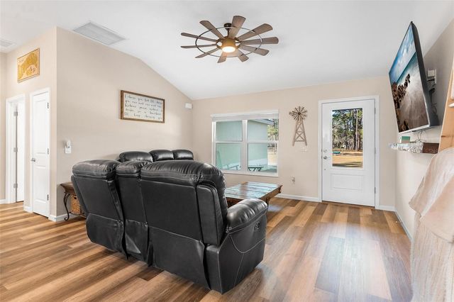 2495 COUNTY ROAD 245D, Oxford, FL 34484