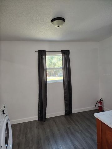 415 E BERESFORD AVENUE, Deland, FL 32724