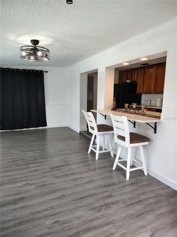 415 E BERESFORD AVENUE, Deland, FL 32724