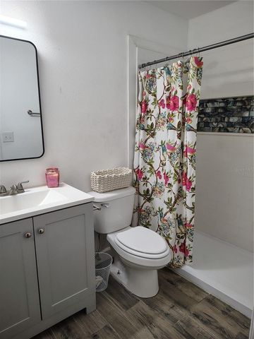 415 E BERESFORD AVENUE, Deland, FL 32724