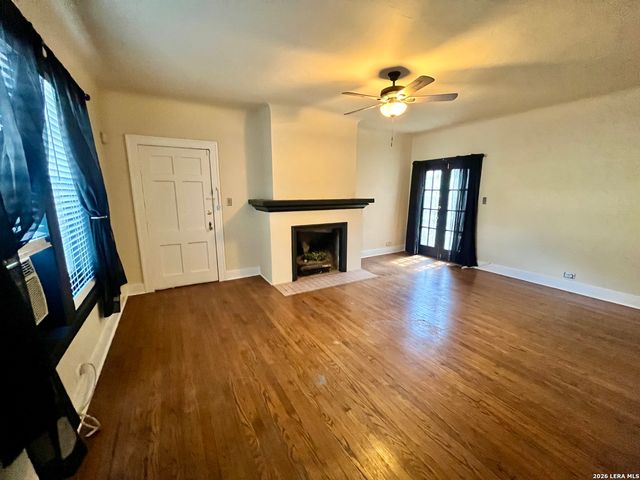 424 E Ashby Pl Apt 1, San Antonio, TX 78212