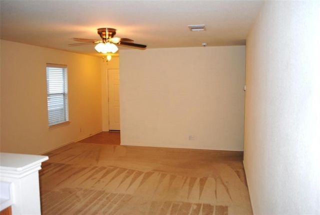 512 Celery LOOP, Austin, TX 78748