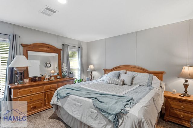 454 Pine Avenue, Midway, GA 31320