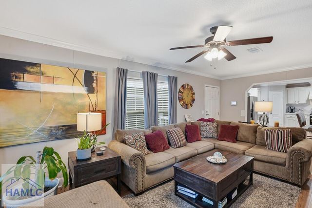 454 Pine Avenue, Midway, GA 31320