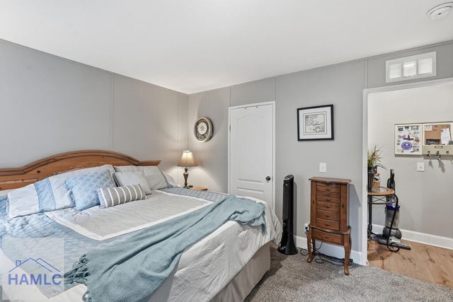 454 Pine Avenue, Midway, GA 31320