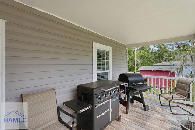 454 Pine Avenue, Midway, GA 31320