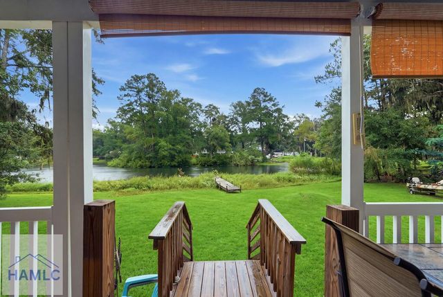454 Pine Avenue, Midway, GA 31320