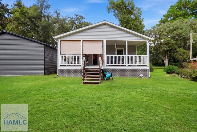 454 Pine Avenue, Midway, GA 31320