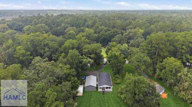 454 Pine Avenue, Midway, GA 31320