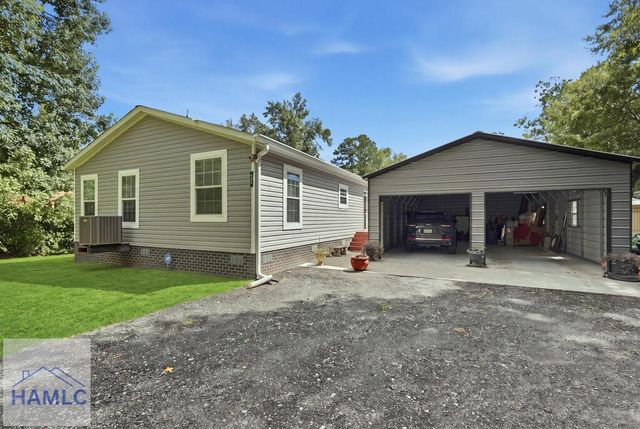 454 Pine Avenue, Midway, GA 31320