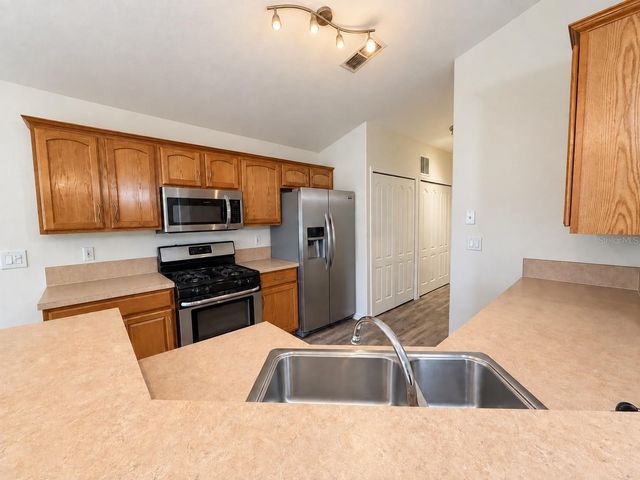 2813 MAYFLOWER LOOP, Clermont, FL 34714