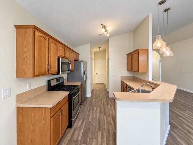 2813 MAYFLOWER LOOP, Clermont, FL 34714
