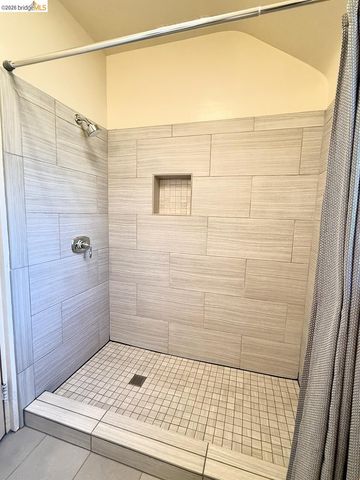 458 Key Blvd, Richmond, CA 94805