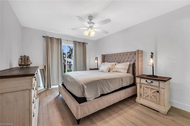 1100 Gulf Shore BLVD N 312, Naples, FL 34102