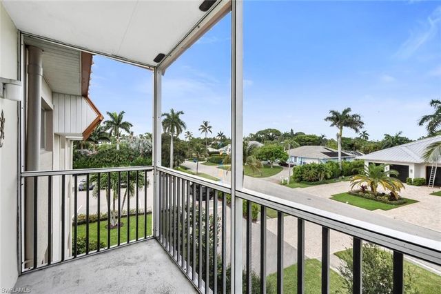 1100 Gulf Shore BLVD N 312, Naples, FL 34102