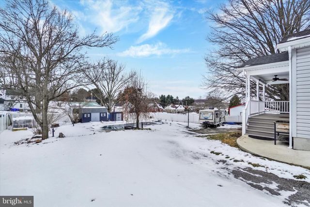 140 BOND ST, New Freedom, PA 17349