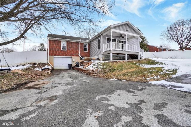 140 BOND ST, New Freedom, PA 17349