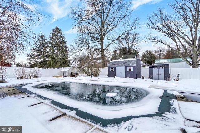 140 BOND ST, New Freedom, PA 17349