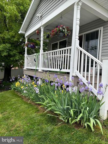 140 BOND ST, New Freedom, PA 17349