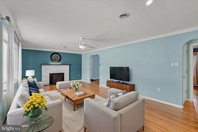 140 BOND ST, New Freedom, PA 17349