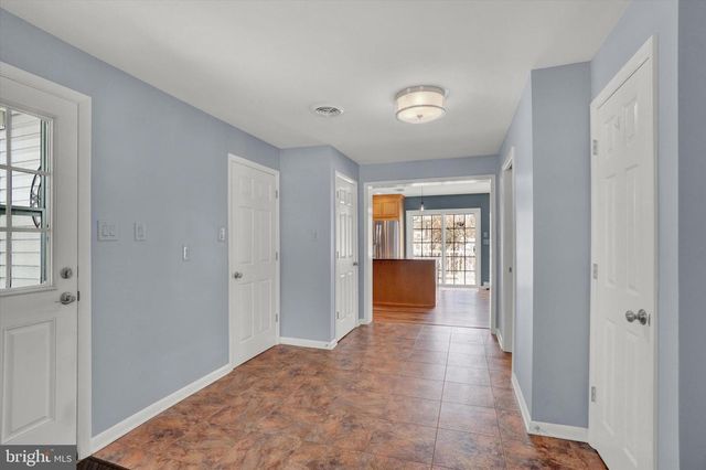 140 BOND ST, New Freedom, PA 17349