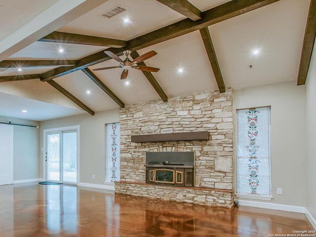 335 Sharon, Boerne, TX 78006