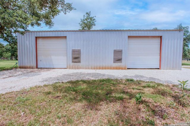 335 Sharon, Boerne, TX 78006