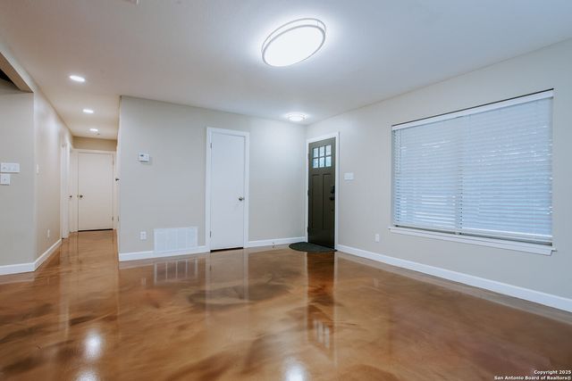 335 Sharon, Boerne, TX 78006