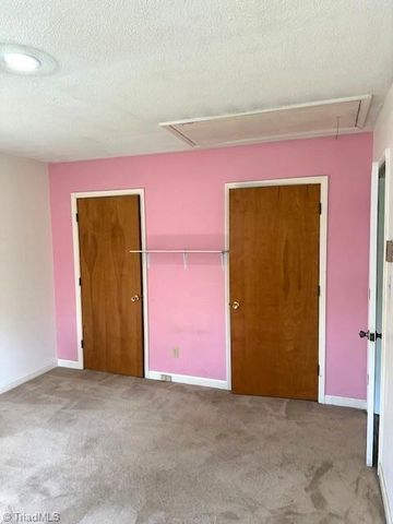 307 Brookview Circle, Jamestown, NC 27282