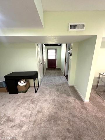 307 Brookview Circle, Jamestown, NC 27282